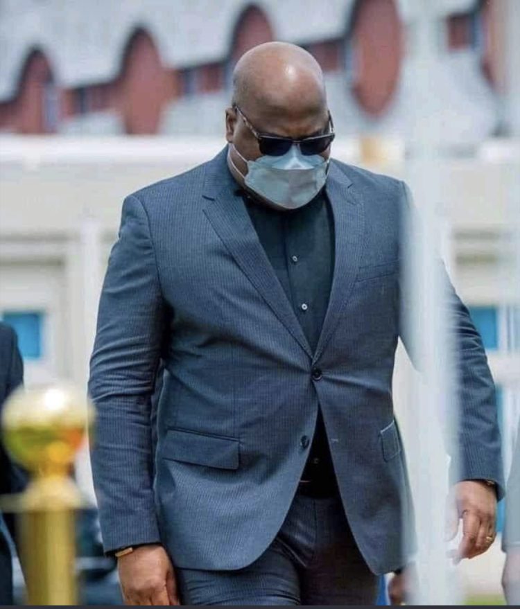 Kinshasa : Comme d’habitude, Félix Tshisekedi vient au deuil à l’hôpital du cinquantenaire, on bloque la route et la population en paye le prix