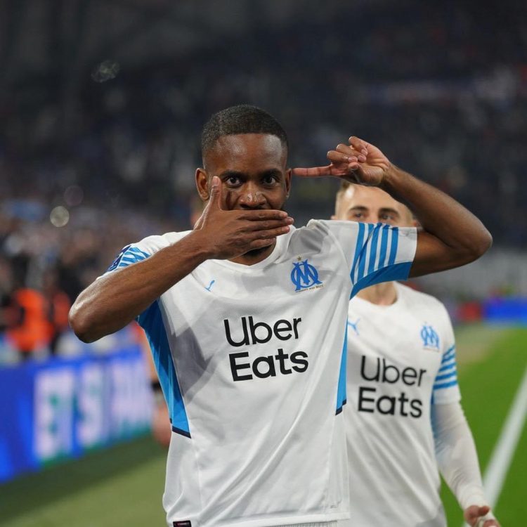 Sport :N’ayant pas été inscrit sur la liste de joueurs devant disputer la league des champions UEFA, Cédric Bakambu quitte l’Olympique de Marseille