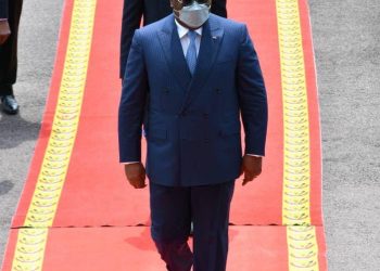 Kinshasa : Comme d&rsquo;habitude, Félix Tshisekedi vient au deuil à l&rsquo;hôpital du cinquantenaire, on bloque la route et la population en paye le prix