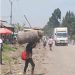 Rutshuru : La population du groupement Jomba trouve refuge en Ouganda suite aux accrochages entre les FARDC et le M23