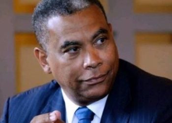 Politique : « De très graves incertitudes pèsent sur l’avenir du pays » Olivier Kamitatu