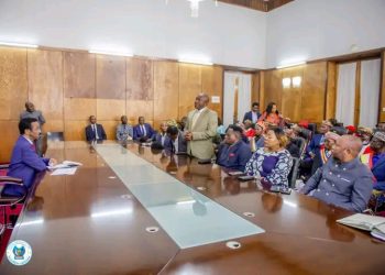 Conflit entre Teke et Yaka à Kwamouth : Mboso échange avec une délégation du grand Bandundu