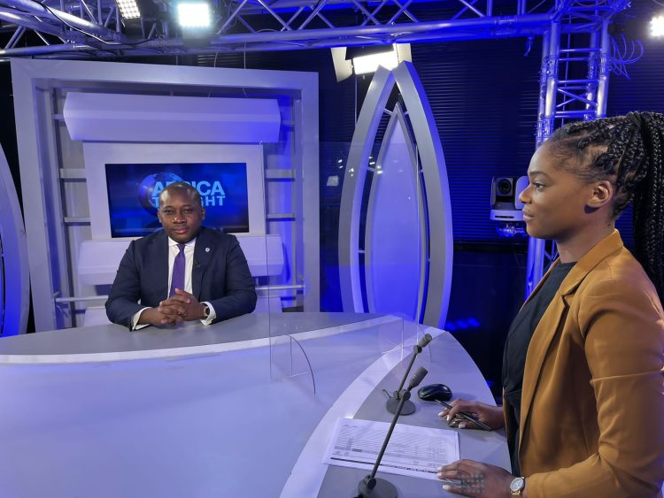 RDC : Le ministre Guy Loando Mboyo échange avec le journal d’Afrique 24 notamment sur la situation sécuritaire à l’Est