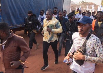 Mbandaka : Le ministre Guy Loando mobilise une grande foule pour l’accueil du chef de l’état ce mercredi