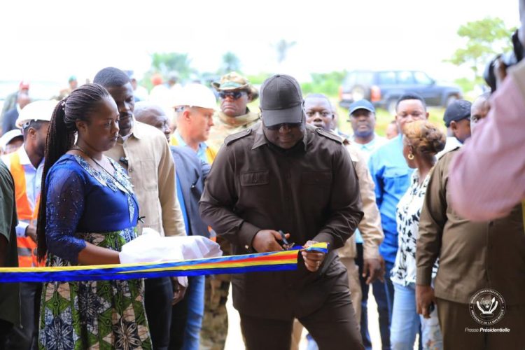 RDC: Le Chef de l’État Félix Tshisekedi inaugure des établissements à Kabeya Kamwanga