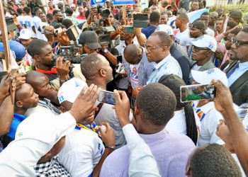 RDC : Un proche de Delly Sesanga victime d’agression des agents de sécurité à l’aéroport  de Ndjili