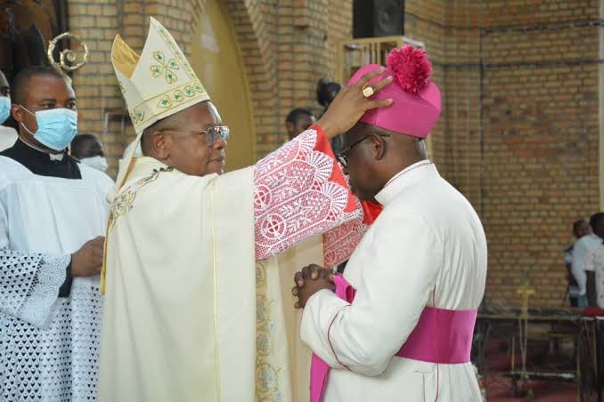 CENCO : Mgr Donatien N’shole est réélu secrétaire général jusqu’en février 2029