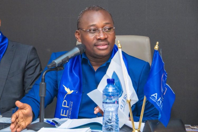 RDC : Me Guy Loando Mboyo motive les cadres d’AREP sur l’idéologie politique du parti