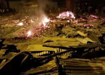 Nord-Kivu : Un incendie a ravagé plusieurs kiosques d’un petit marché à beni !