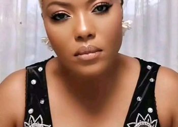 RDC : La chanteuse Cindy le cœur traduit en justice la chroniqueuse Manické de Jhon