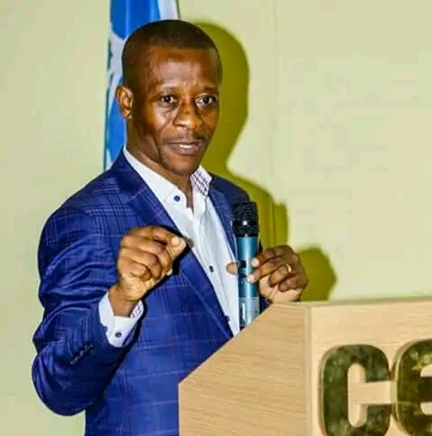 RDC: La réaction désastreuse des professeurs d’université face au sujet de père et de mère, loi Tshiani, Maître Jean Claude Katende se montre irascible