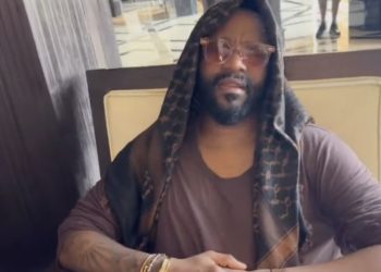 Musique : Fally Ipupa présente ses condoléances à son collègue Ferre Gola suite à la disparition de Guy Gola