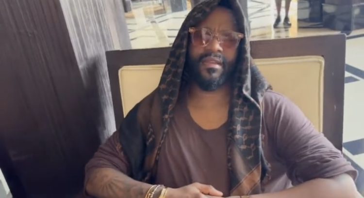 Musique : Fally Ipupa présente ses condoléances à son collègue Ferre Gola suite à la disparition de Guy Gola