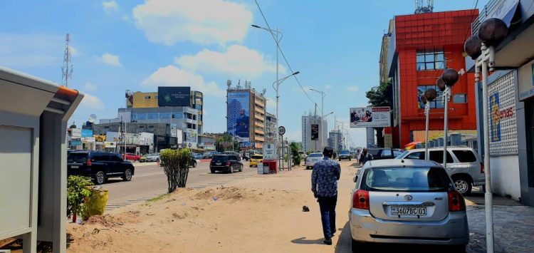 Kinshasa : L’Hôtel de ville exige une couleur commune pour les établissements et maisons érigées le long des artères principales