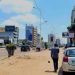 Kinshasa : L’Hôtel de ville exige une couleur commune pour les établissements et maisons érigées le long des artères principales
