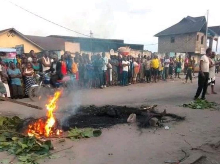 Kinshasa : Un présumé voleur brûlé vif à N’djili !