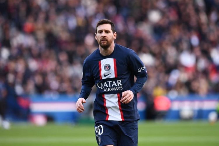 Foot : Leo Messi est suspendu par le PSG !