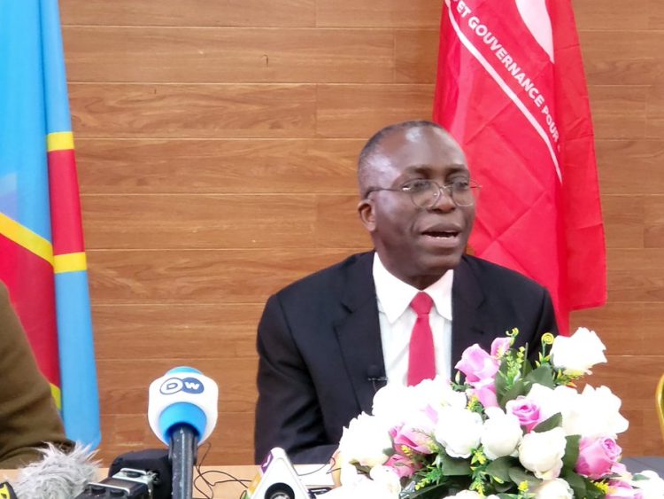 RDC : Après plusieurs mois, Matata Ponyo parle de sa relation avec Kabila !