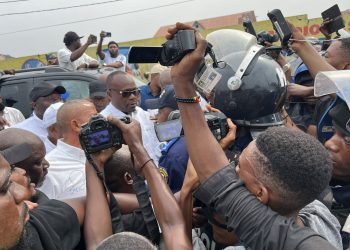 URGENT : Katumbi , Fayulu, SESANGA et Matata bloqués par la police !