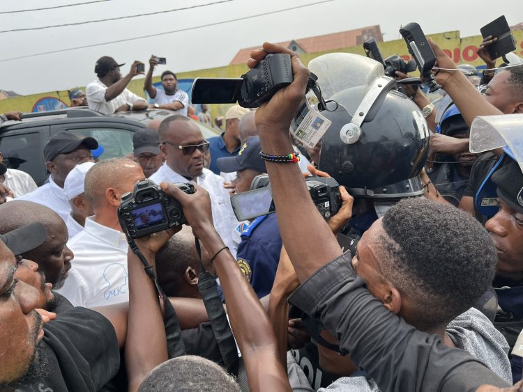 URGENT : Katumbi , Fayulu, SESANGA et Matata bloqués par la police !