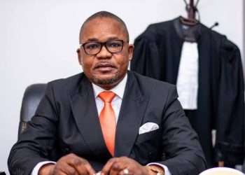 Répression de la marche de l’opposition : Peter Kazadi s’attaque aux journalistes internationaux qui selon lui, « n’ont vu que le côté négatif des autorités »