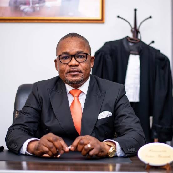 Répression de la marche de l’opposition : Peter Kazadi s’attaque aux journalistes internationaux qui selon lui, « n’ont vu que le côté négatif des autorités »