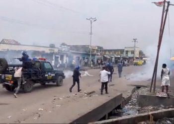 Kinshasa – Marche de l’opposition : La police use des gaz pour disperser les militants