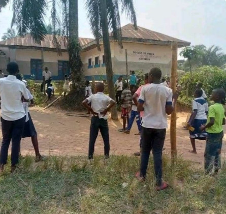 Kasaï: Les enseignants du kasaï 2 vandalisent les installations de la caritas Mweka