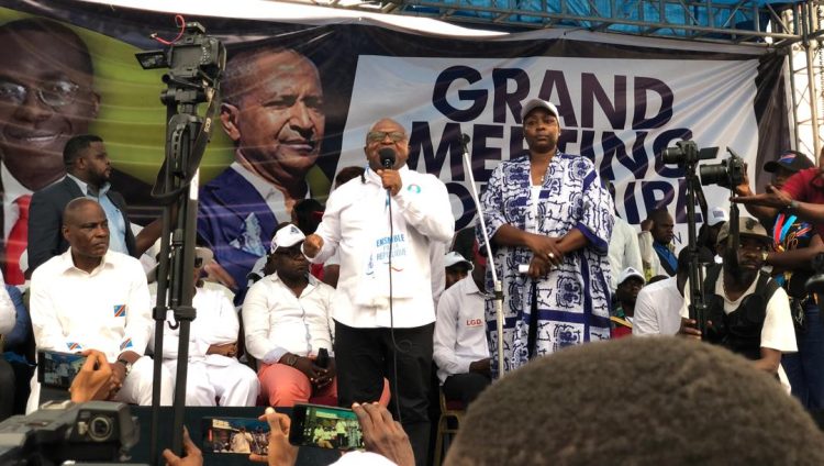Meeting de l’opposition : Tout savoir sur le discours de Dieudonné Bolengetenge devant les militants !