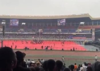 Le Stade des Martyrs se remplit pour le concert de Ferre Gola !