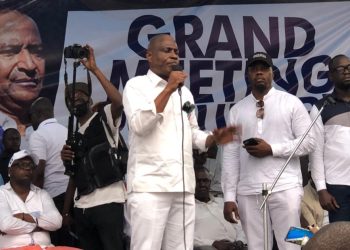 Meeting de l’opposition : « Le peuple ne peut pas cautionner la tricherie en plein jour », Martin Fayulu sur les élections 2023