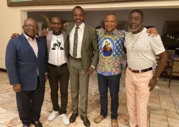 RDC | Moïse Katumbi a visité Mike Mukebayi ce mercredi à la prison centrale de Makala !