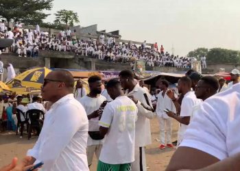 Concert Fally Ipupa à Bandalungwa | Les Warriors prennent d’assaut le terrain municipal !