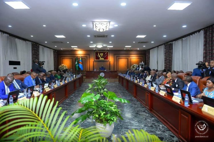 RDC| « Ce conseil des ministres est le dernier avant la campagne électorale » Félix Tshisekedi