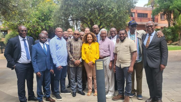RDC | l’opposition, la société civile et les mouvements citoyens s’unissent pour le départ de Félix Tshisekedi !