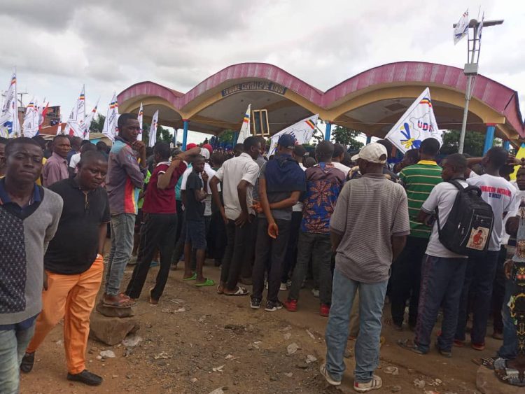 CAMPAGNE ÉLECTORALE | Alors que Moïse Katumbi et d’autres candidats de l’opposition doivent tenir leurs meetings, le maire de kindu prend une décision portant fermeture momentanée de la tribune centrale après le passage de Tshisekedi !