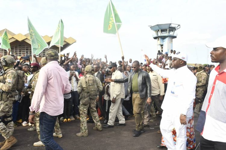 Campagne électorale | Peter Kazadi explique pourquoi Félix Tshisekedi est sécurisé par la garde Républicaine !
