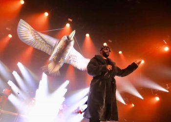 Musique | Décembre pour FALLY IPUPA !