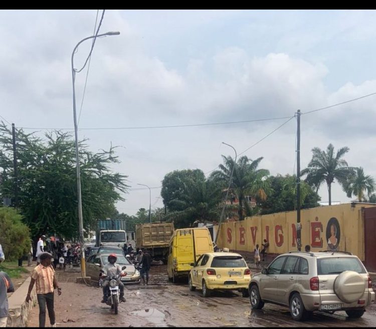 Infrastructures routières à Kinshasa | L’avenue Mbenseke en phase de réhabilitation par l’OVD