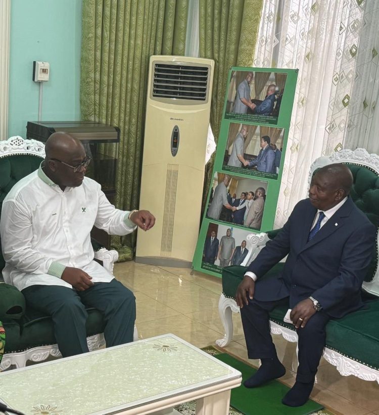 Campagne électorale | Félix Tshisekedi a reçu la bénédiction de Simon Kimbangu Kiangani à Nkamba !