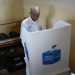 Moïse Katumbi après son vote « Je vais demander à la population de rester chacun dans son bureau de vote parce qu&rsquo; on doit surveiller les résultats de chaque bureau de vote »
