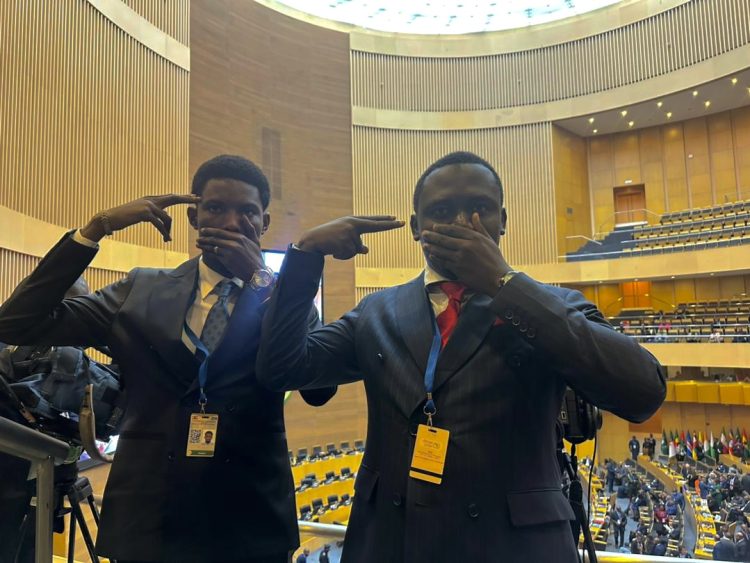 Addis-Abeba 37eme sommet de l’union africaine | Deux congolais expulsés à salle pour avoir posé le geste patriotique en solidarité aux victimes dans l’Est de la RDC !