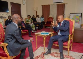Révision de la constitution | Emmanuel Shadari tacle Félix Tshisekedi !