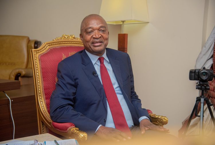 Révision de la constitution | Steve Mbikayi répond à Emmanuel Shadari !