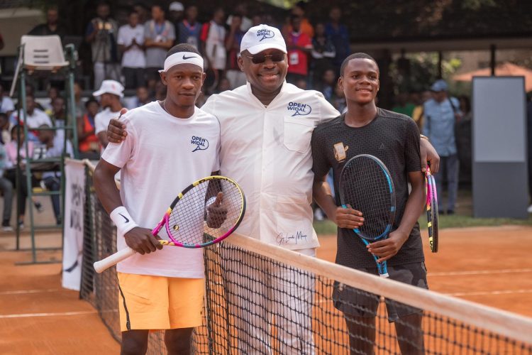 RDC | Me Guy Loando Mboyo donne le go du tournoi de tennis intitulé « Open Widal »