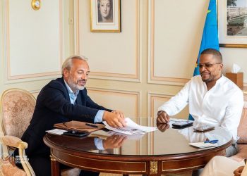 Football | Sébastien Desabre sélectionneur de l’équipe nationale de la RDC reçu à Paris par Didier Budimbu !