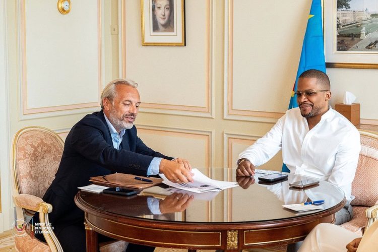 Football | Sébastien Desabre sélectionneur de l’équipe nationale de la RDC reçu à Paris par Didier Budimbu !