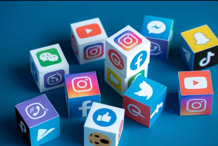 Bêtise sur Facebook et Tik-Tok en RDC | « Si cela continue , nous risquerons de fermer cela sur notre sphère car c’est possible » Patrick Muyaya