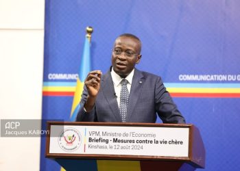 RDC – ÉCONOMIE | Le VPM Daniel Mukoko en guerre contre les opérateurs économiques expatriés qui se livreront à certaines pratiques dans le seul but de faire souffrir les congolais !