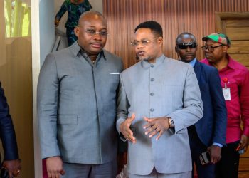 RDC – Consultations| Reçu par le conseiller spécial du Chef de l’État, Le ministre d’État Guy Loando a souligné l’importance de créer un gouvernement de solutions !